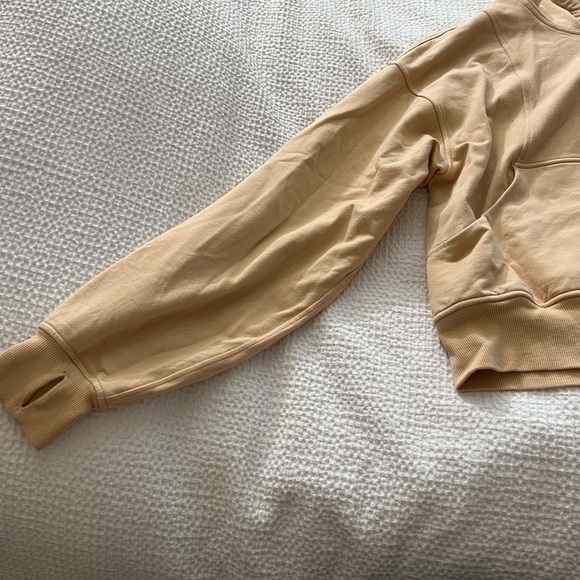 Lululemon Crop - Picture 5 of 8